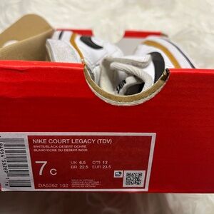 Nike Court Legacy toddler- White and Black